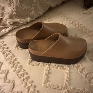 CROCS Tan Platform Mules